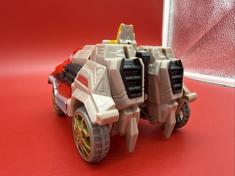 Transformers Generations Fall of Cybertron Blaster Voyager Class FOC Hasbro 2012